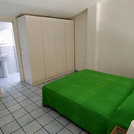 A Schiera Trilocale Cod 397 - Taunus Vacanze * Numana